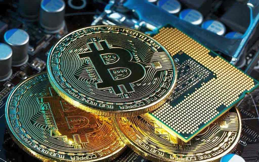 majning-bitkoin-bitcoin.jpg